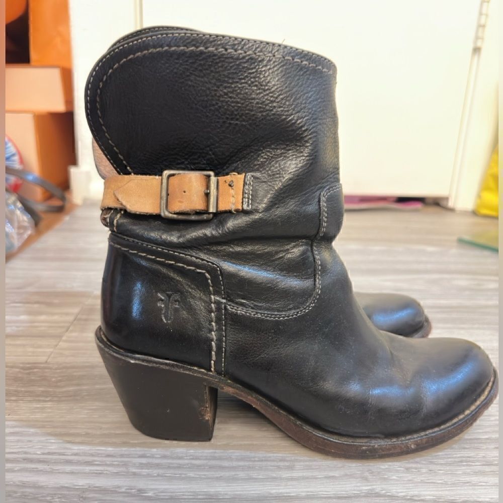 Frye size 7 1/2 - Picture 14 of 16